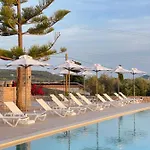 Hotel Achilles Hill