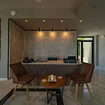 Hotel Achilles Hill