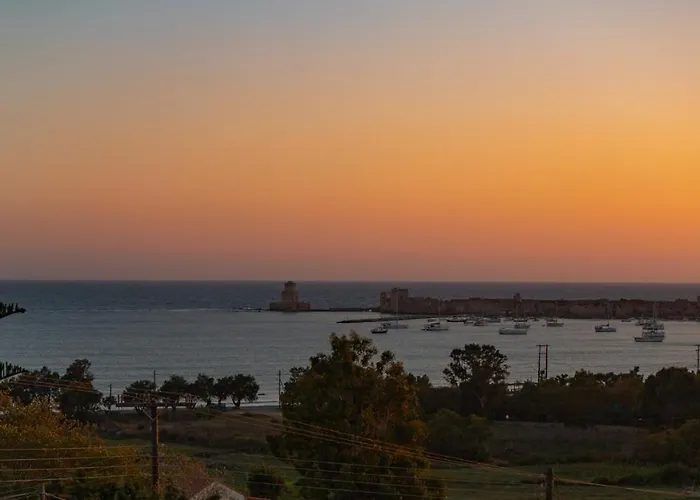 Hotel Achilles Hill 3*