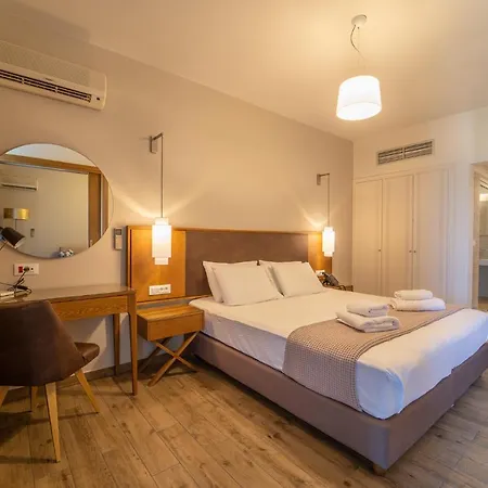 Achilles Hill 3* Methoni (Messenia)