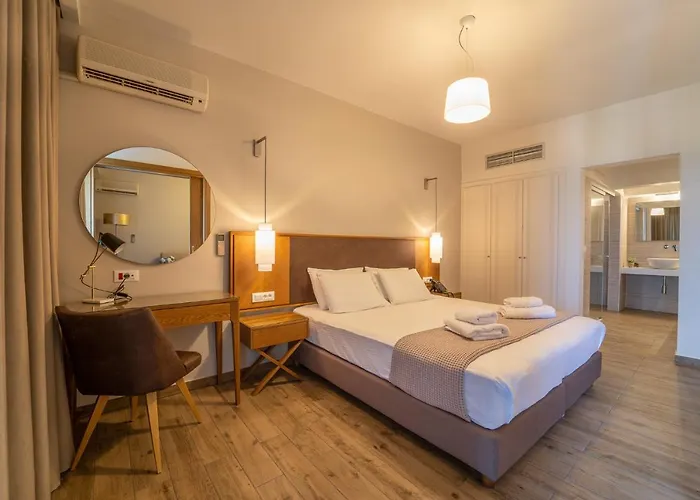 Achilles Hill 3* Μεθώνη